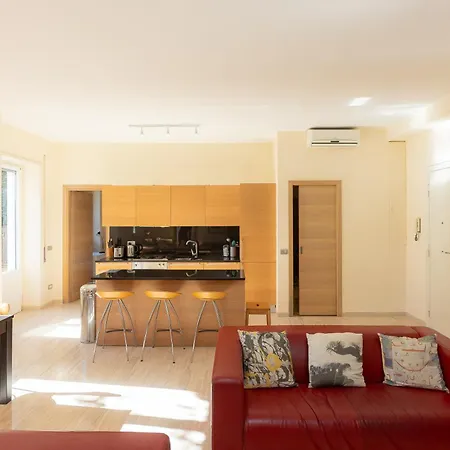 Apartment Trastevere Garden By In *